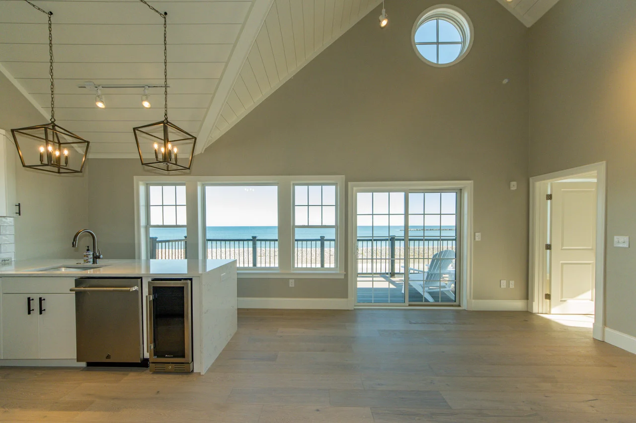 2 bed, 2 bath apartment for rent at 176 Winthrop Shore Dr Unit 2, Winthrop — photo 13 of 22