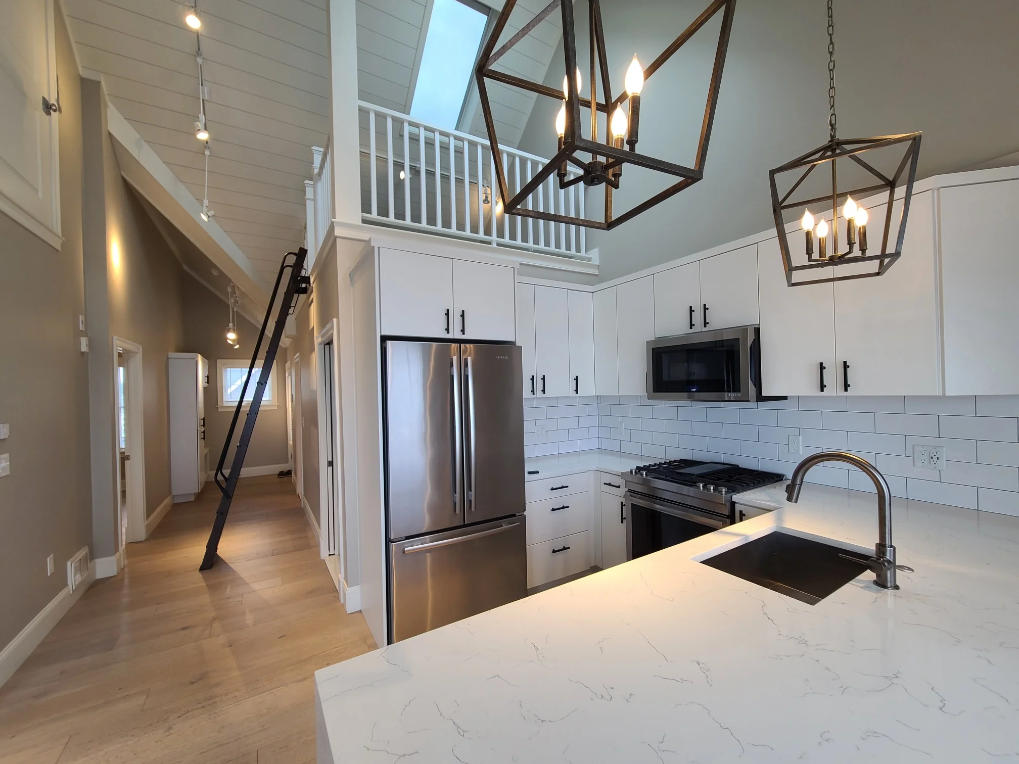2 bed, 2 bath apartment for rent at 176 Winthrop Shore Dr Unit 2, Winthrop — photo 2 of 22