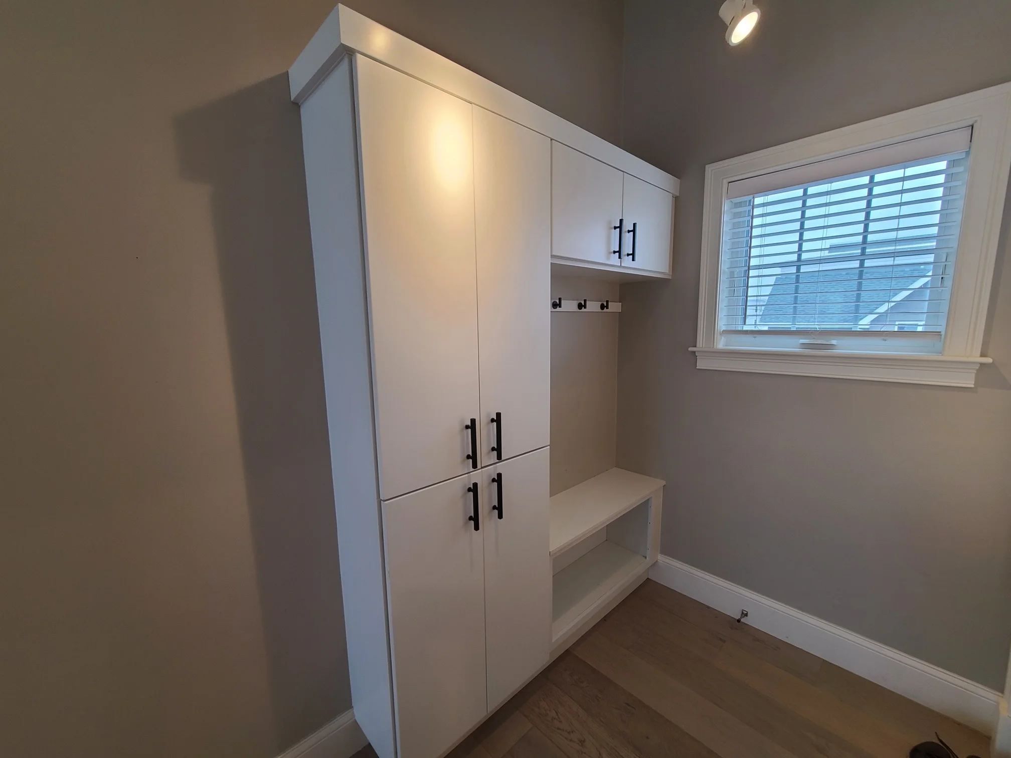 2 bed, 2 bath apartment for rent at 176 Winthrop Shore Dr Unit 2, Winthrop — photo 5 of 22