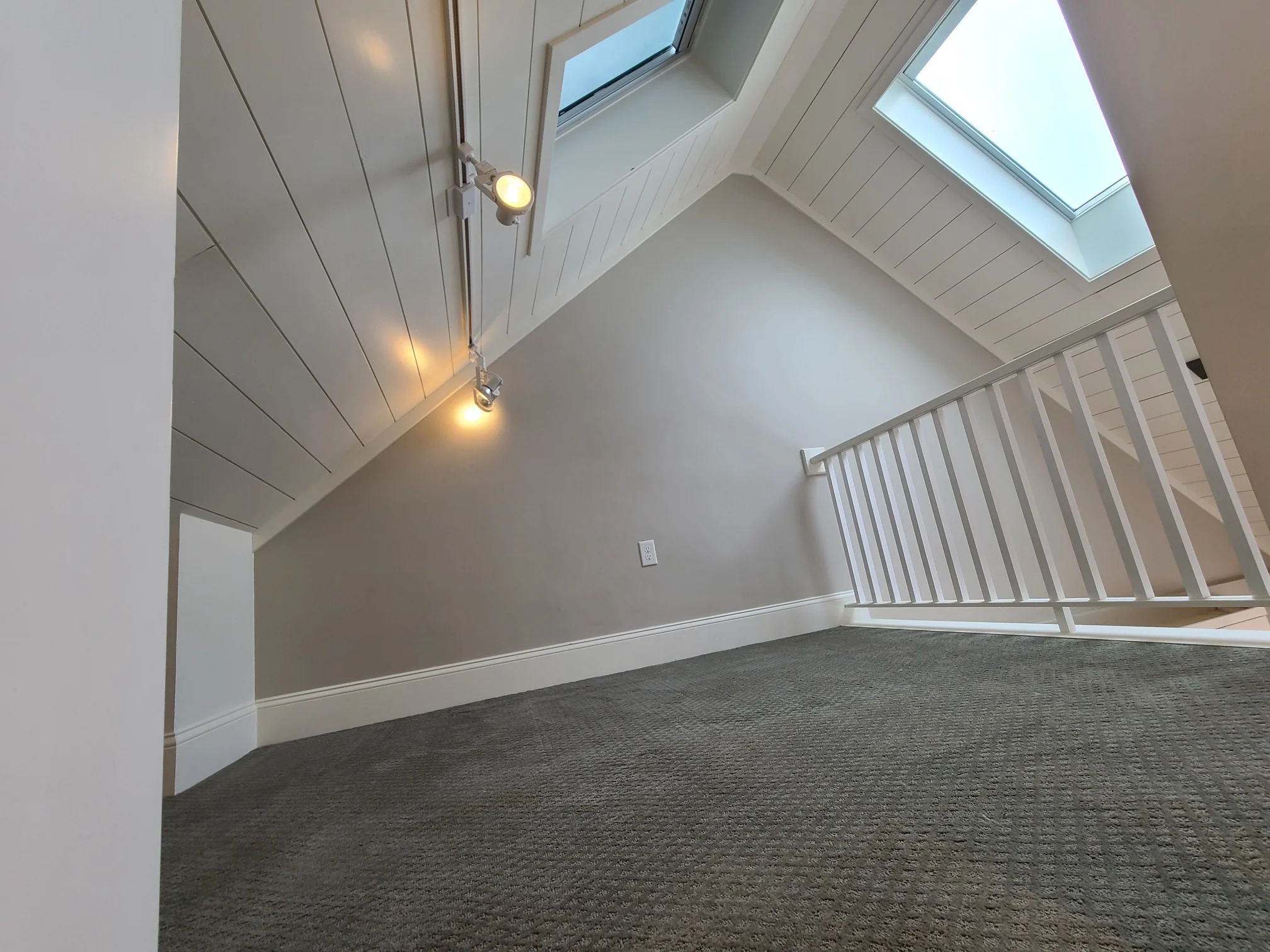 2 bed, 2 bath apartment for rent at 176 Winthrop Shore Dr Unit 2, Winthrop — photo 8 of 22