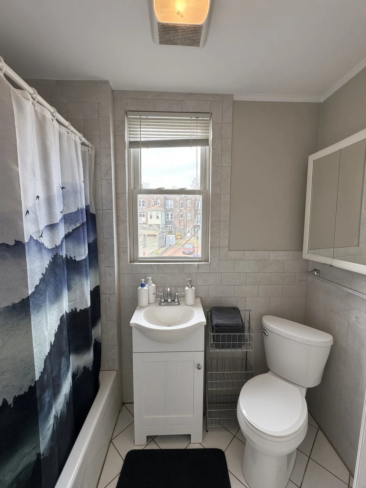3 bed, 2 bath apartment for rent at 1765 Commonwealth Ave Unit 1, Brighton — photo 6 of 18