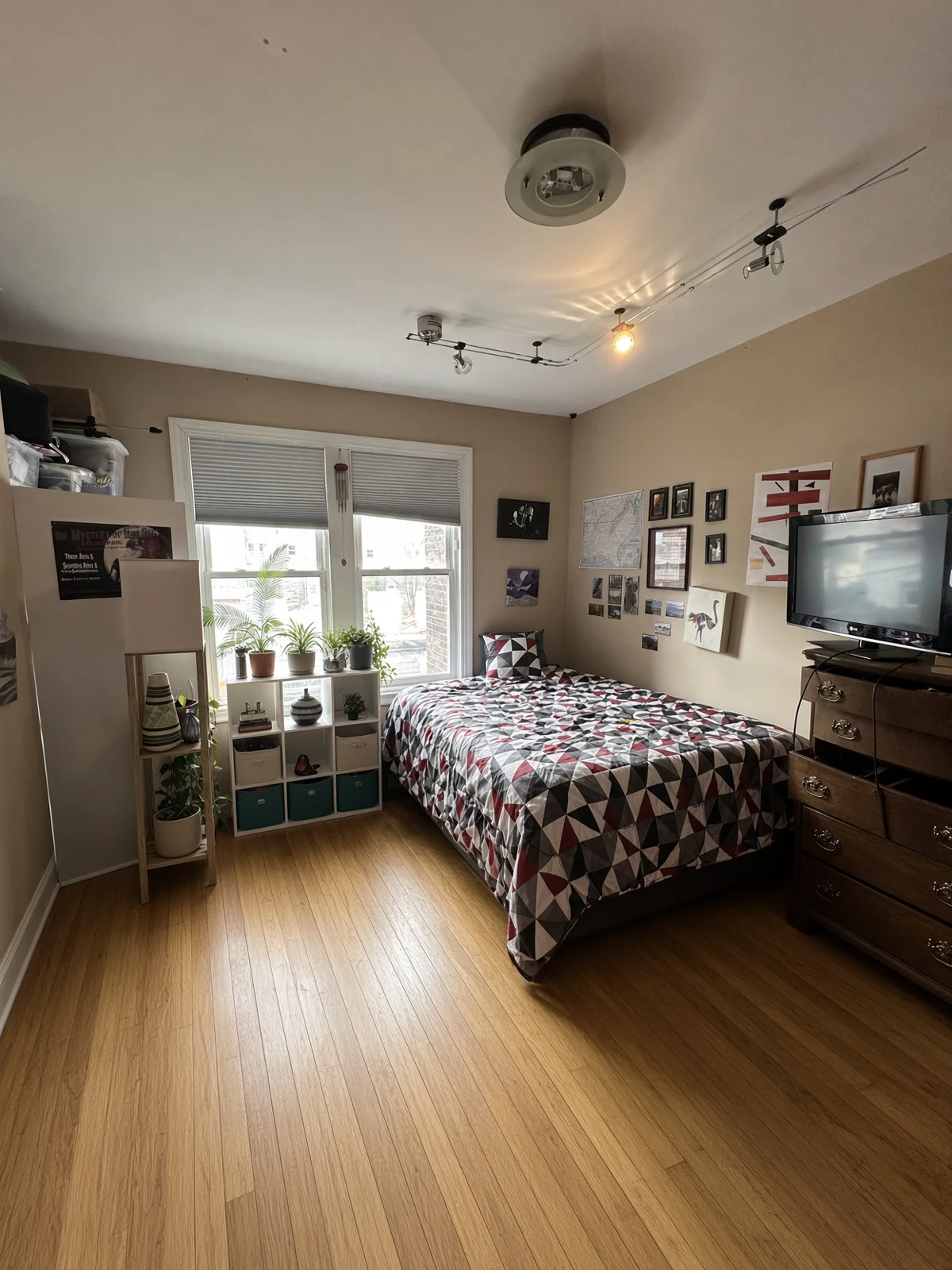 3 bed, 2 bath apartment for rent at 1765 Commonwealth Ave Unit 1, Brighton — photo 13 of 18