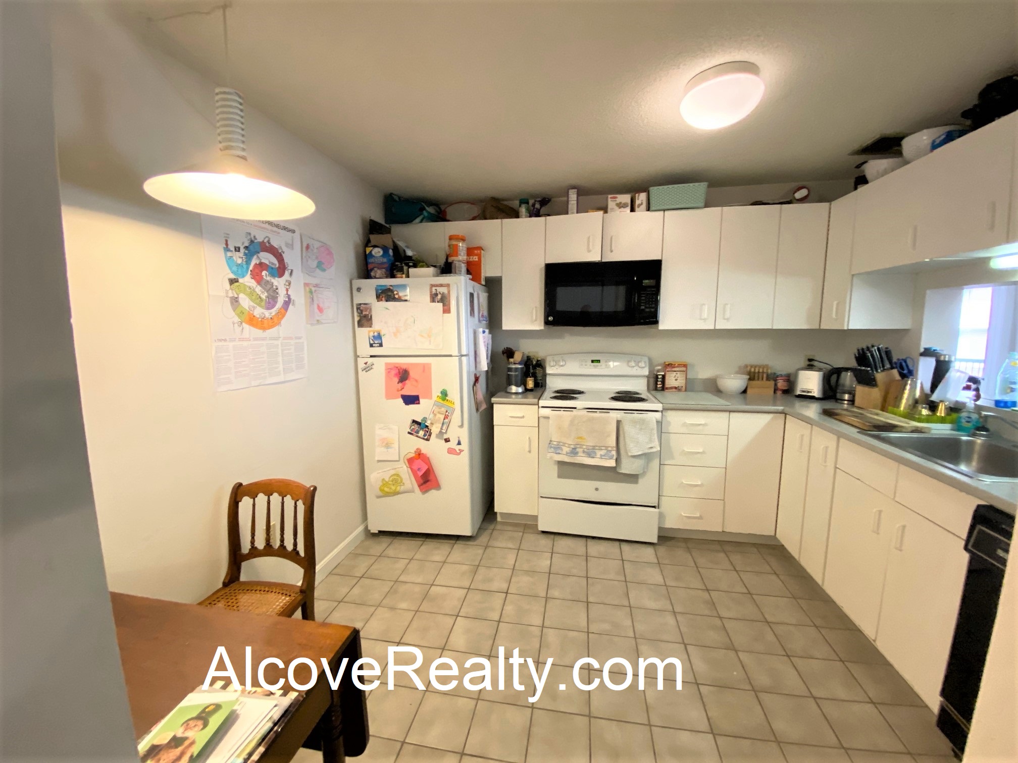 2 bed, 2 bath apartment for rent at 177 Beacon St Unit 4, Baldwin — photo 3 of 13