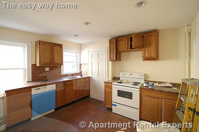 2 bed, 1 bath apartment for rent at 177 Boston Ave Unit 1, Tufts — photo 9 of 10
