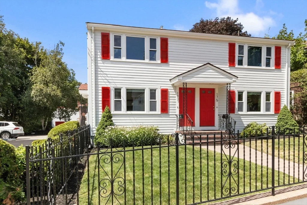 3 bed, 1 bath apartment for rent at 177 Faneuil St Unit 1, Brighton — photo 17 of 18