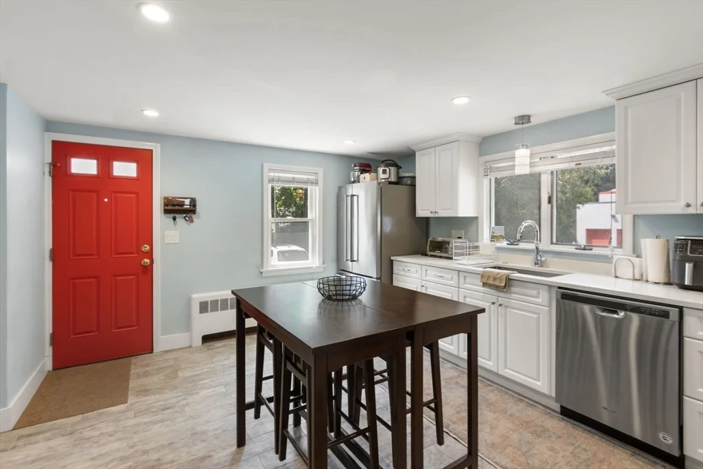 3 bed, 1 bath apartment for rent at 177 Faneuil St Unit 1, Brighton — photo 6 of 18