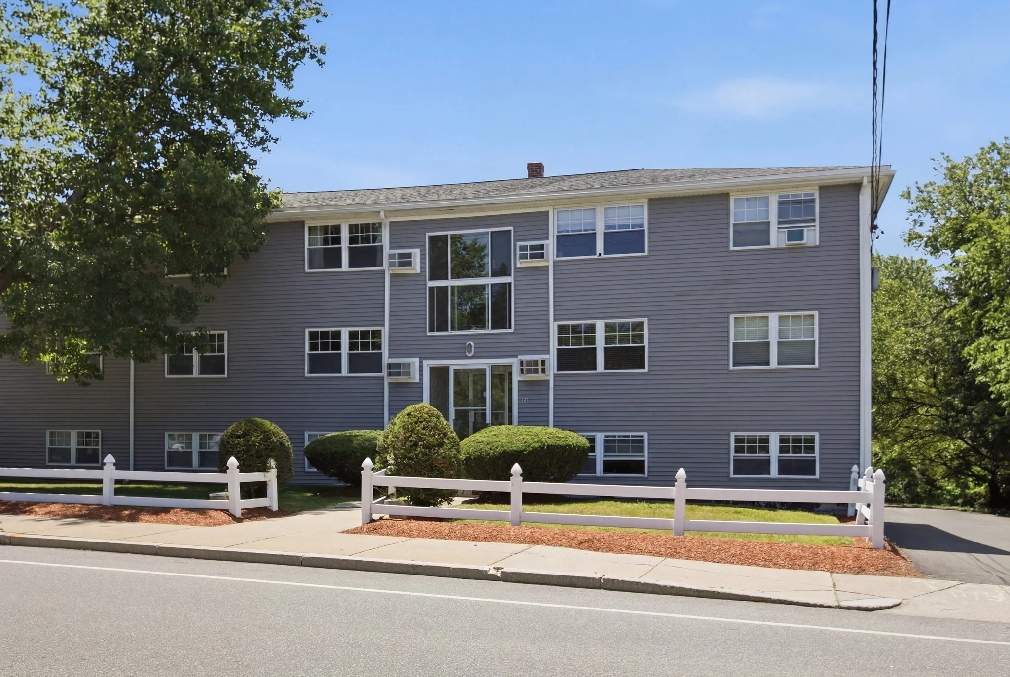 2 bed, 1 bath apartment for rent at 177 Franklin St Unit 3, Stoneham — photo 15 of 18