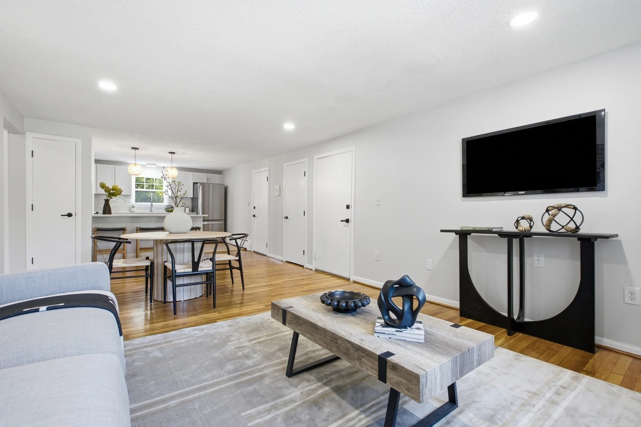 2 bed, 1 bath apartment for rent at 177 Franklin St Unit 3, Stoneham — photo 6 of 18