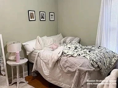 3 bed, 1 bath apartment for rent at 177 Heath Unit 1, Jamaica Plain — photo 4 of 6