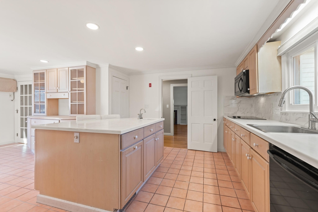3 bed, 2 bath apartment for rent at 177 Main St, Wayland — photo 9 of 20