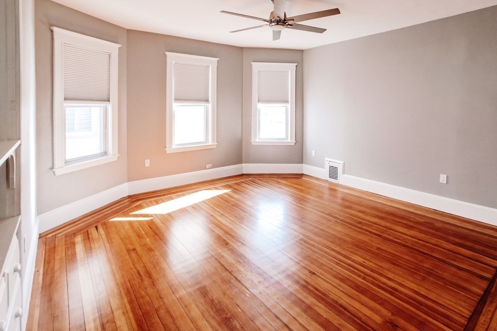 3 bed, 1 bath apartment for rent at 177 Minot Unit 1, Dorchester — photo 11 of 18