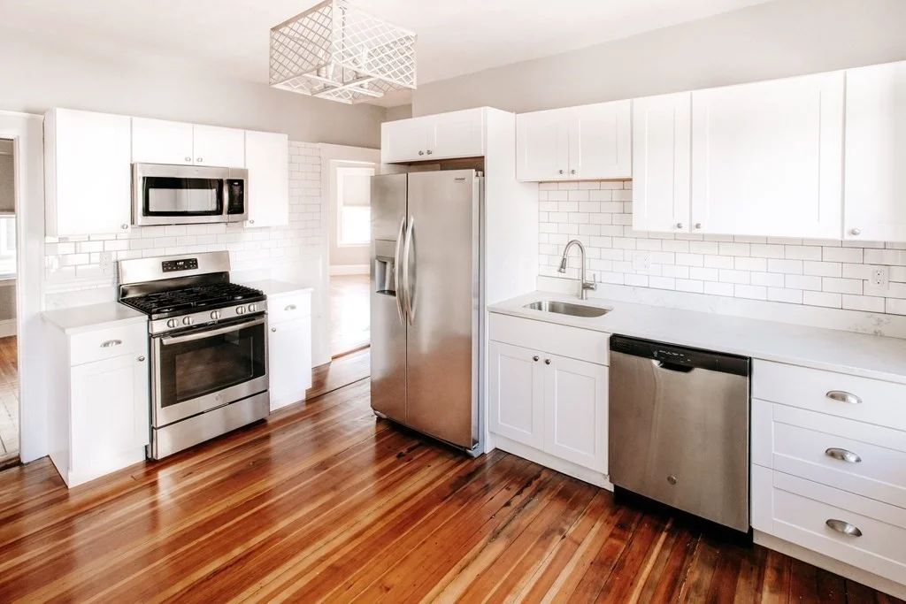 3 bed, 1 bath apartment for rent at 177 Minot Unit 3, Dorchester — photo 3 of 16