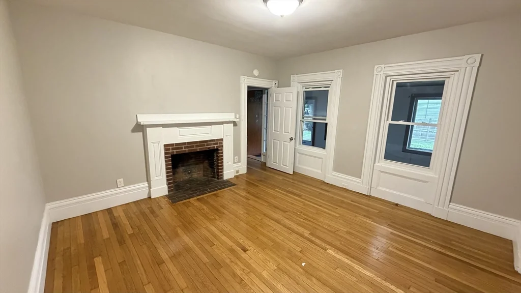 3 bed, 1 bath apartment for rent at 177 Pleasant St Unit 1, Whitman — photo 9 of 13
