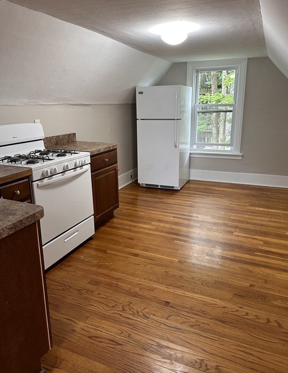 1 bed, 1 bath apartment for rent at 177 Pleasant St Unit 2, Whitman — photo 3 of 8