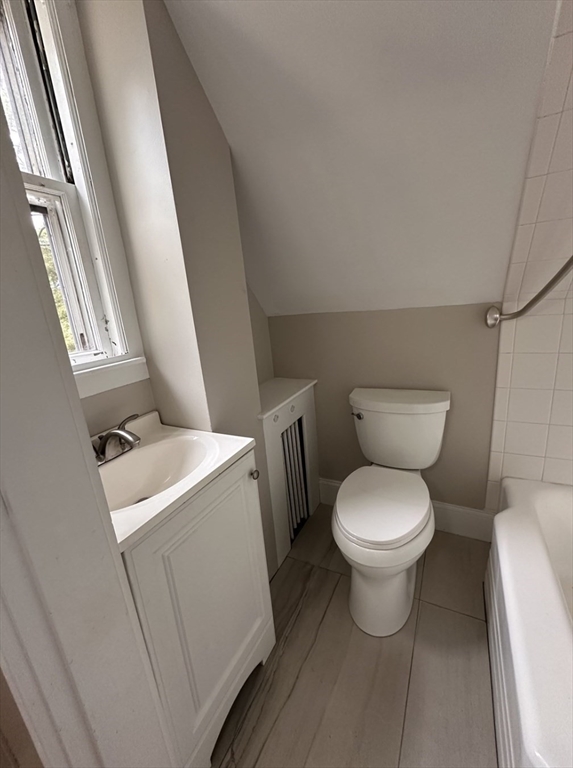 1 bed, 1 bath apartment for rent at 177 Pleasant St Unit 2, Whitman — photo 4 of 8