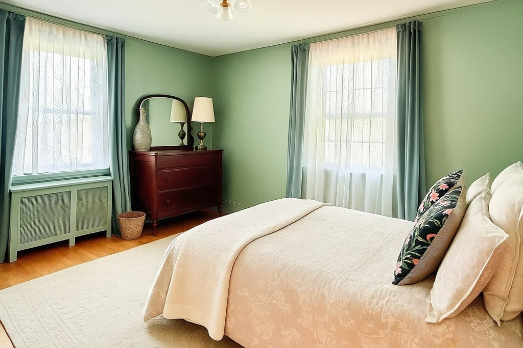 6 bed, 4+ bath apartment for rent at 177 Springfield St, Atwater Park — photo 20 of 27