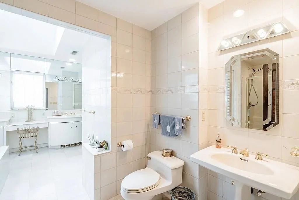 6 bed, 4+ bath apartment for rent at 177 Springfield St, Atwater Park — photo 25 of 27