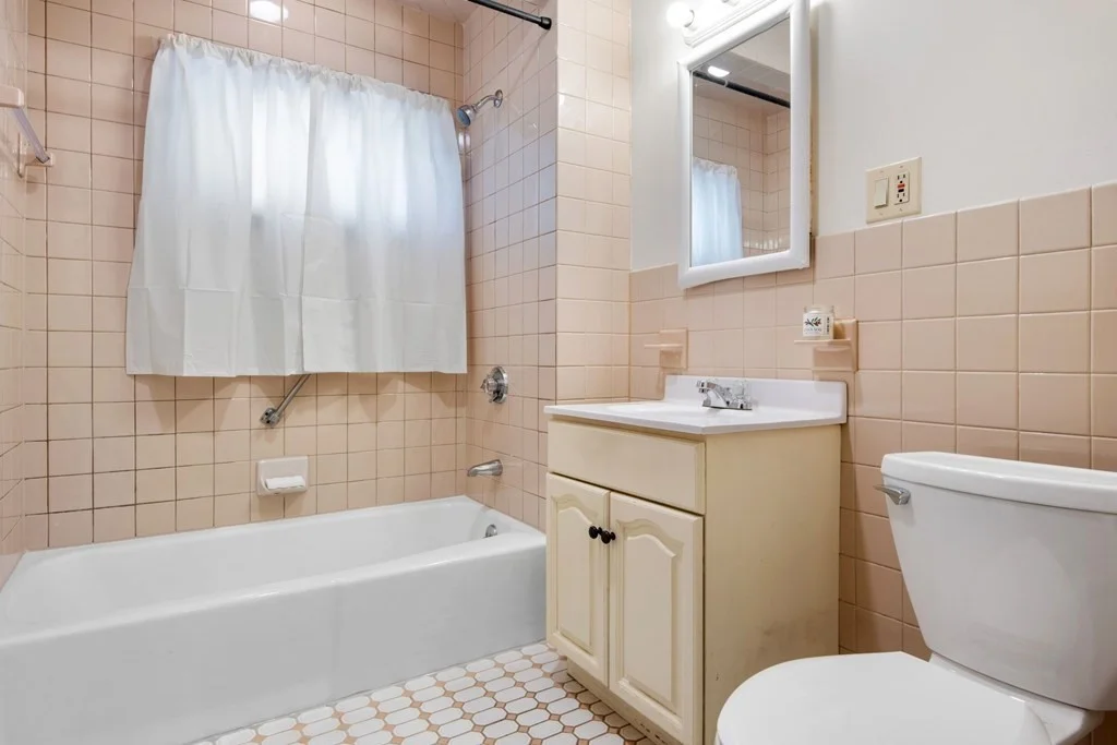 2 bed, 1 bath apartment for rent at 177 Train St Unit 1, Dorchester — photo 10 of 10