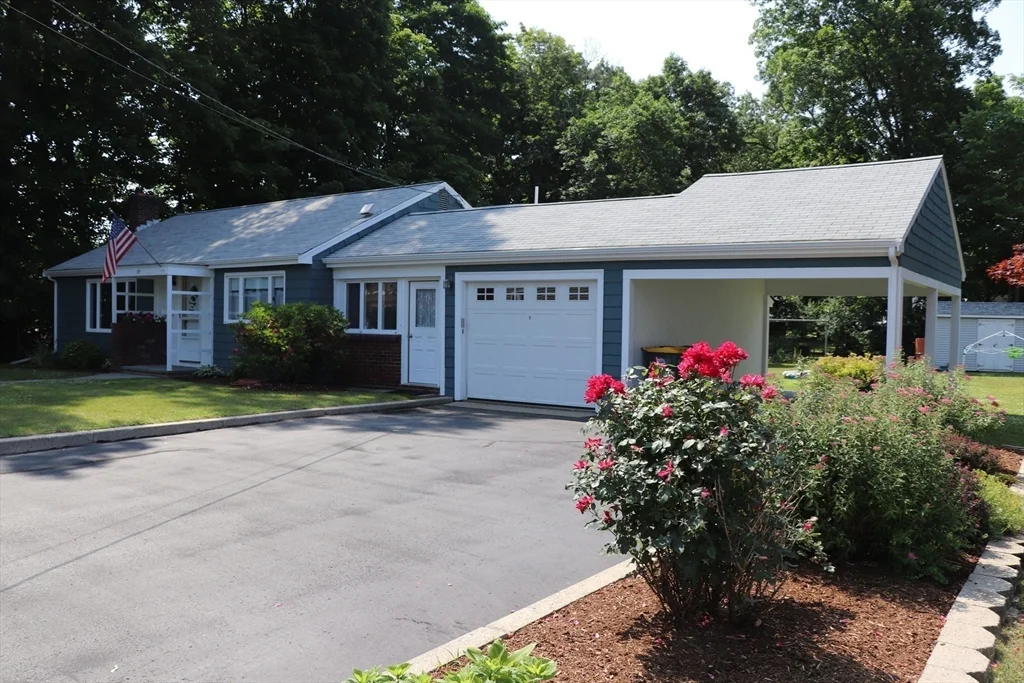 2 bed, 1 bath apartment for rent at 177 Wales St, Abington — photo 2 of 16