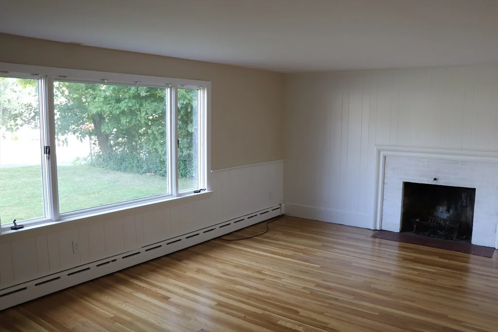 2 bed, 1 bath apartment for rent at 177 Wales St, Abington — photo 7 of 16