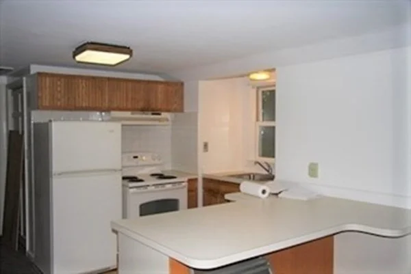 1 bed, 1 bath apartment for rent at 177 Wales St Unit 1, Abington — photo 5 of 9