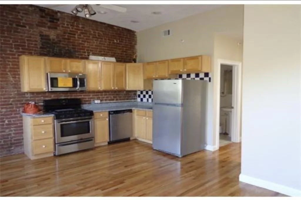 2 bed, 1 bath apartment for rent at 177 West 5th Unit 3, South Boston — photo 2 of 16