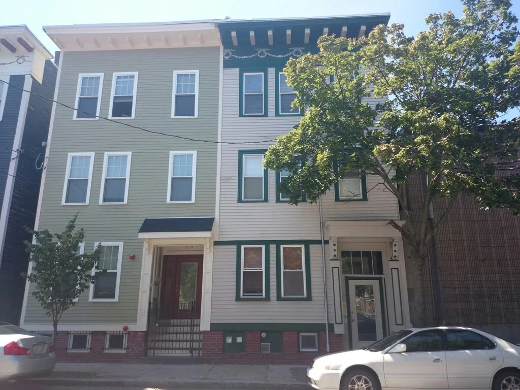 2 bed, 1 bath apartment for rent at 177 West 5th Unit 3, South Boston