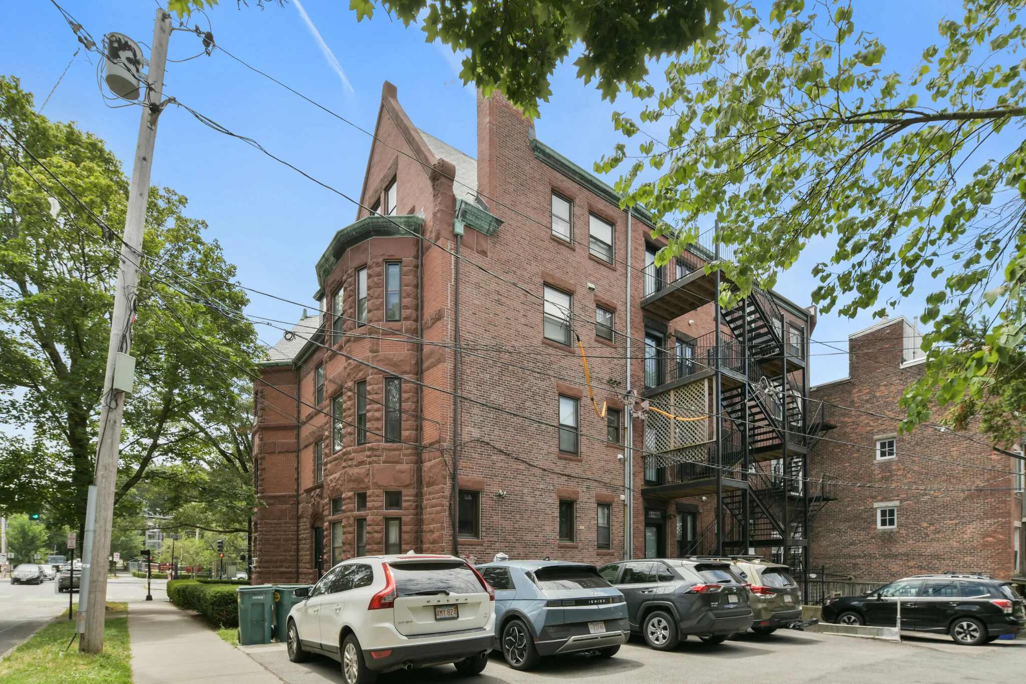2 bed, 1 bath apartment for rent at 1774 Beacon St Unit 6, Brookline — photo 19 of 21