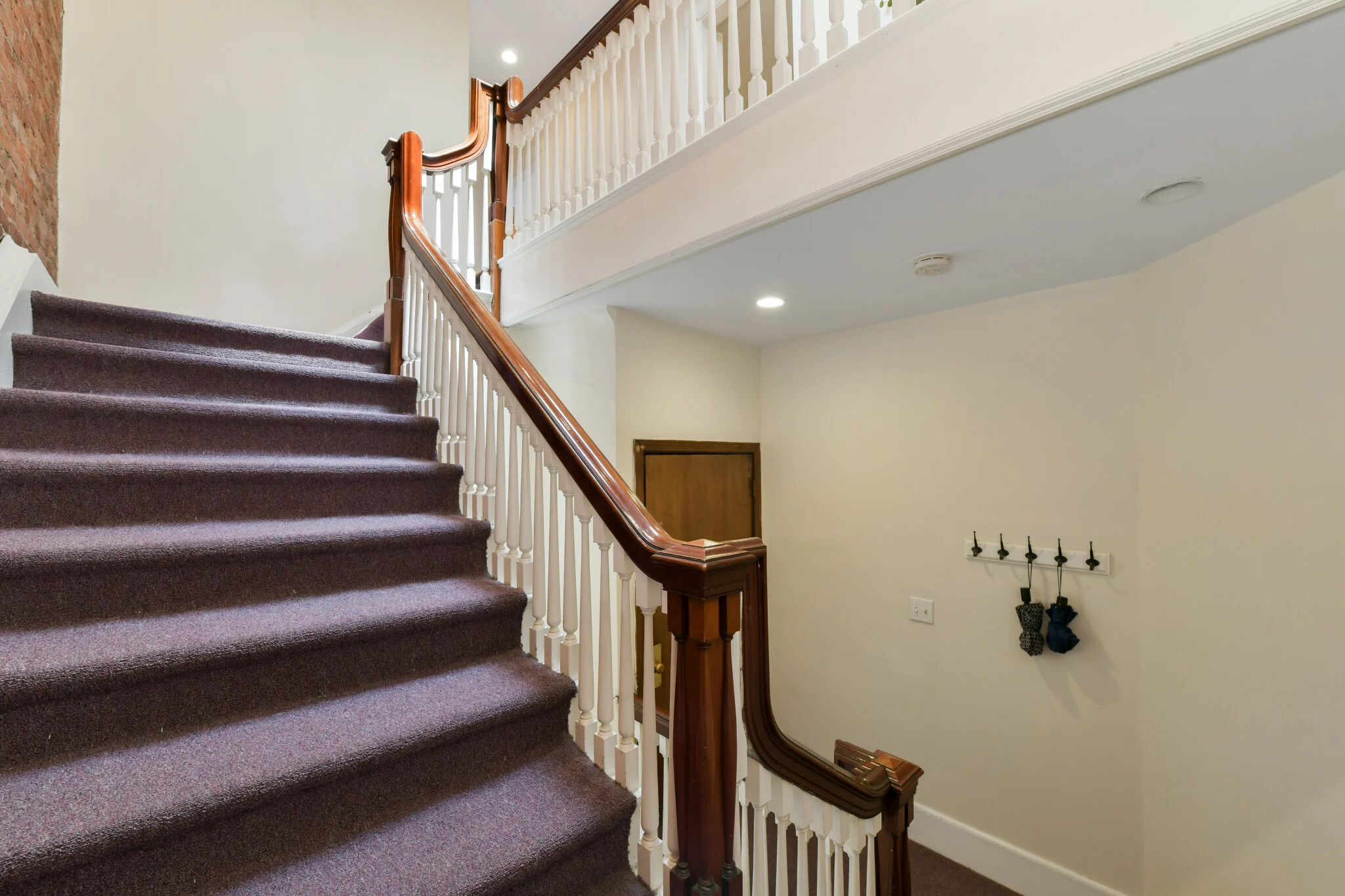 2 bed, 1 bath apartment for rent at 1774 Beacon St Unit 6, Brookline — photo 10 of 21
