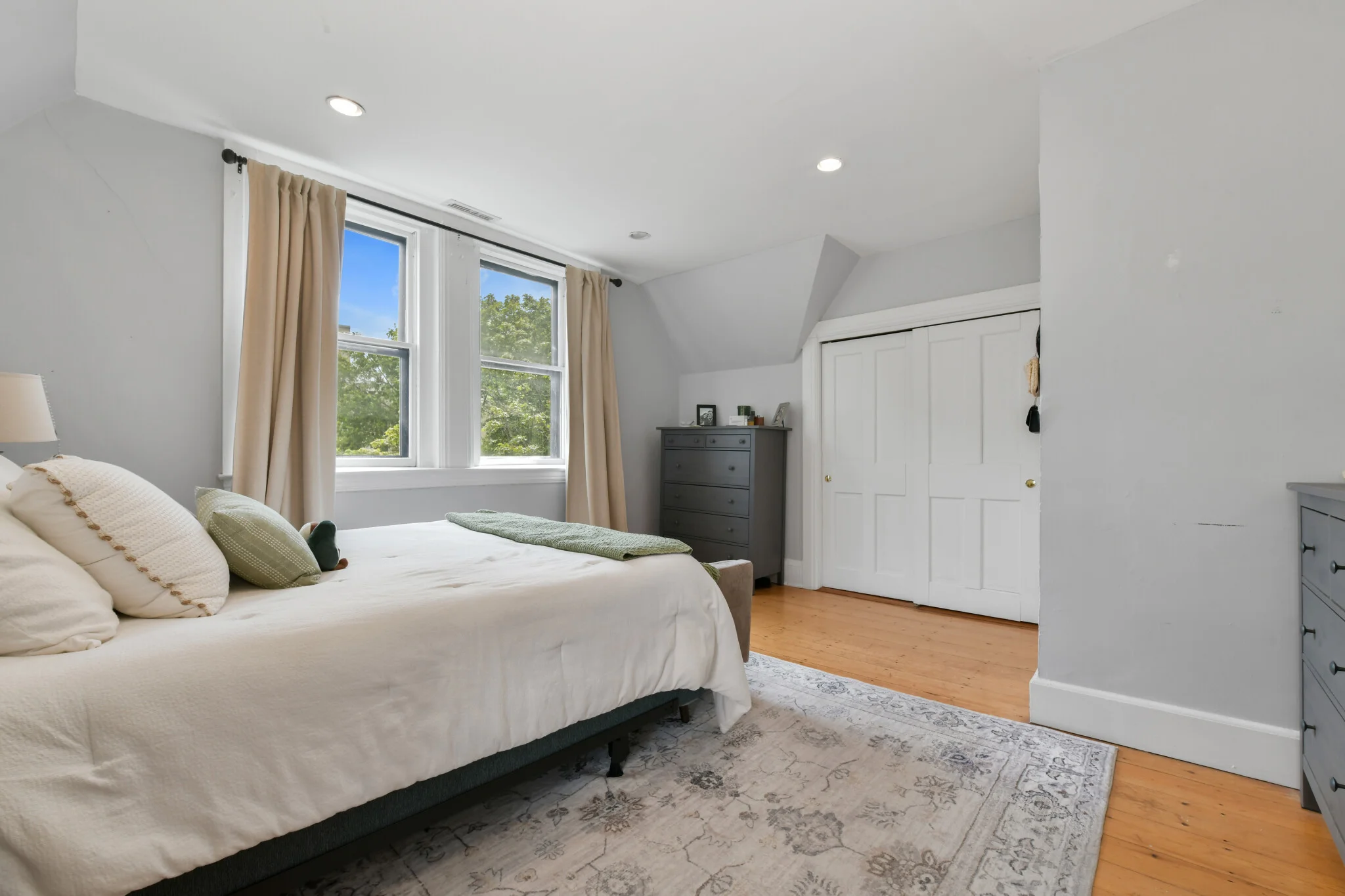 2 bed, 1 bath apartment for rent at 1774 Beacon St Unit 6, Brookline — photo 13 of 21