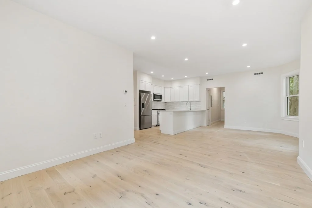 3 bed, 2 bath apartment for rent at 1776 Columbia Rd Unit 1, South Boston — photo 3 of 18