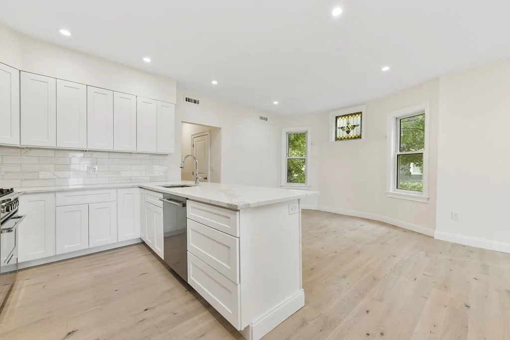 3 bed, 2 bath apartment for rent at 1776 Columbia Rd Unit 1, South Boston — photo 6 of 18