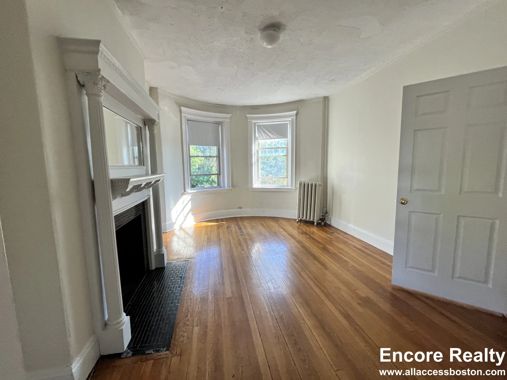 2 bed, 1 bath apartment for rent at 1778 Beacon St Unit 6, Brookline — photo 4 of 13