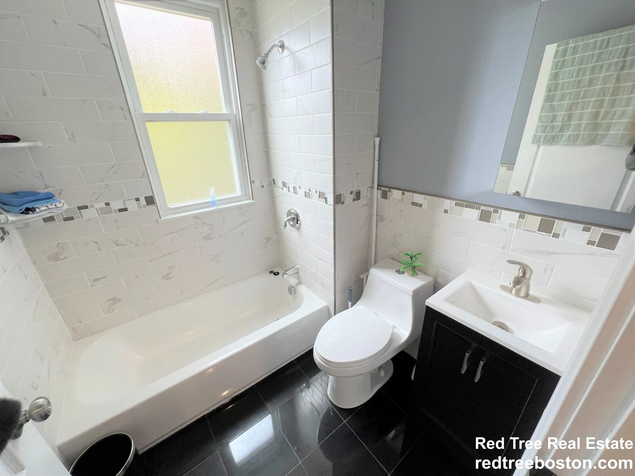 8+ bed, 4+ bath apartment for rent at 1778 Commonwealth Ave Unit 1, Brighton — photo 5 of 16