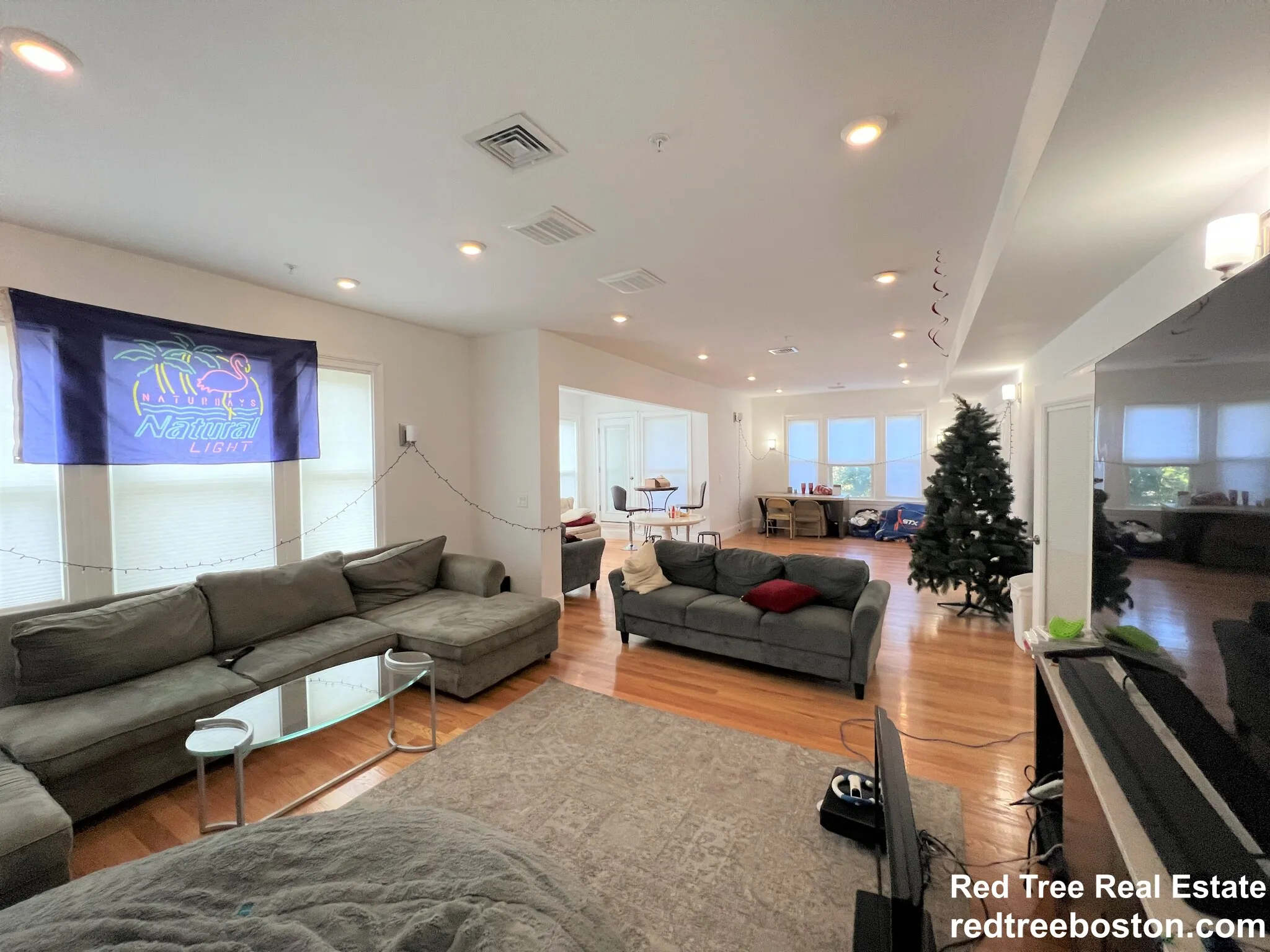 8+ bed, 4+ bath apartment for rent at 1778 Commonwealth Ave Unit 1, Brighton — photo 11 of 16