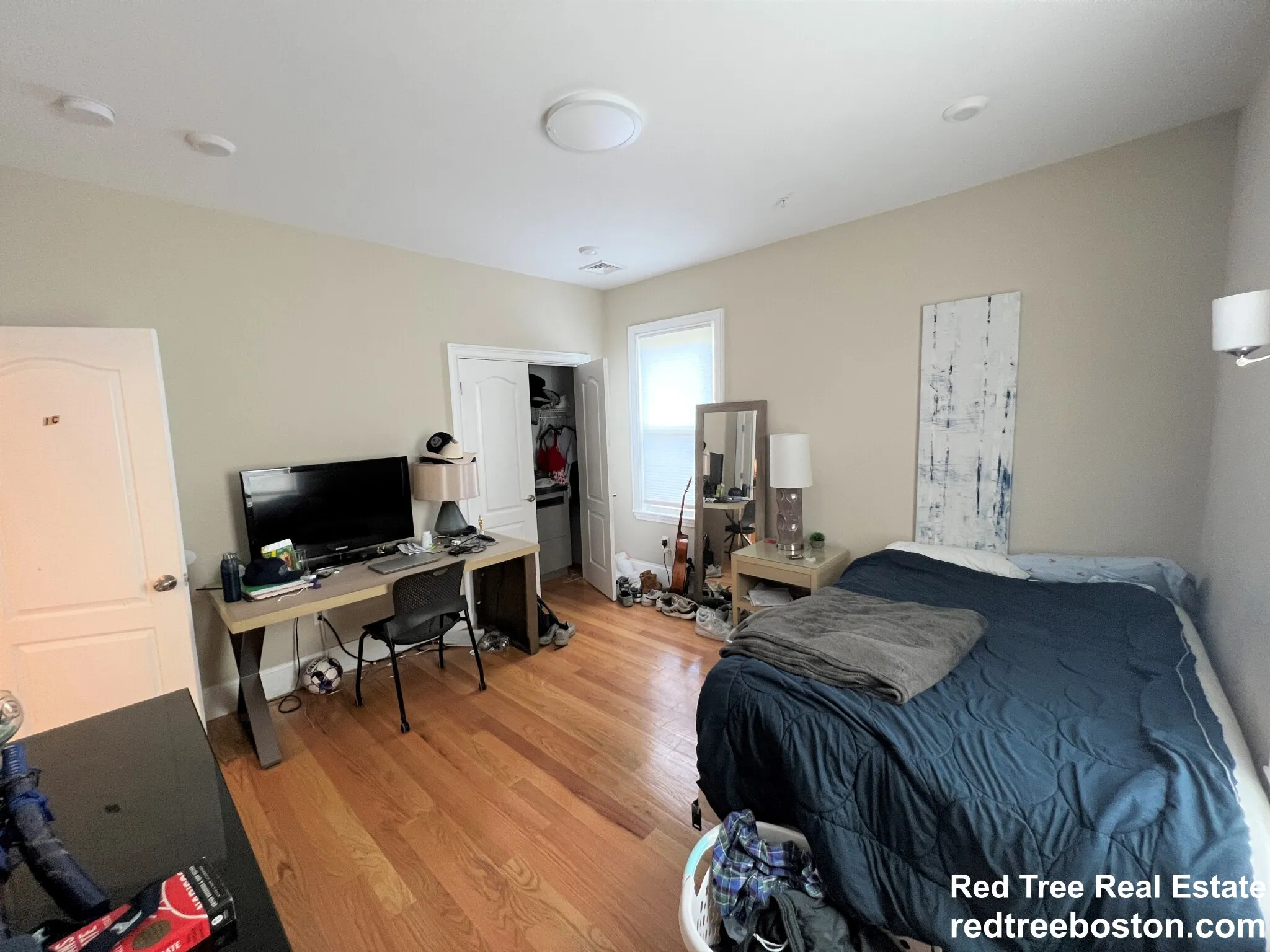 8+ bed, 4+ bath apartment for rent at 1778 Commonwealth Ave Unit 1, Brighton — photo 8 of 16