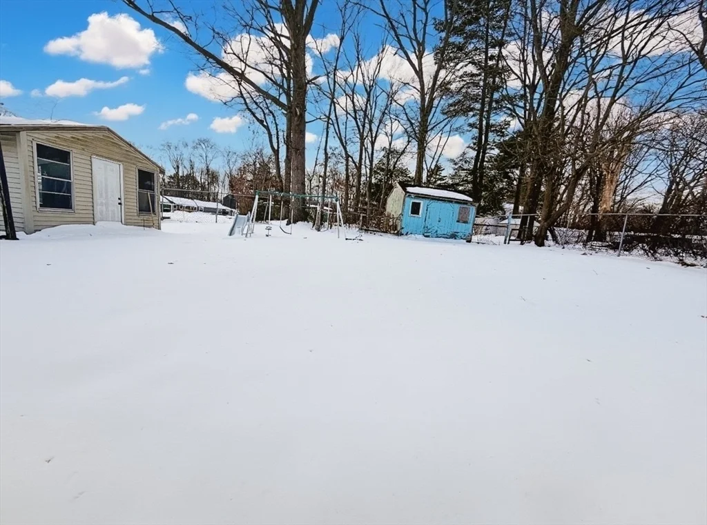 5 bed, 3 bath apartment for rent at 178 Bates Rd Unit 0, Brockton — photo 18 of 18
