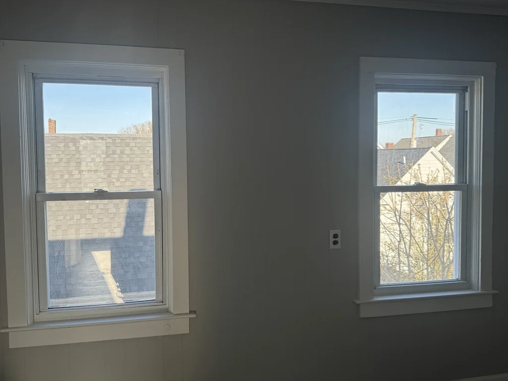 3 bed, 1 bath apartment for rent at 178 Blackmer St Unit 3, North — photo 27 of 32