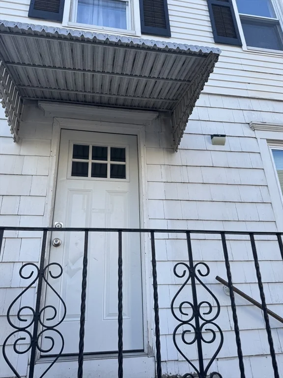 3 bed, 1 bath apartment for rent at 178 Blackmer St Unit 3, North — photo 24 of 32