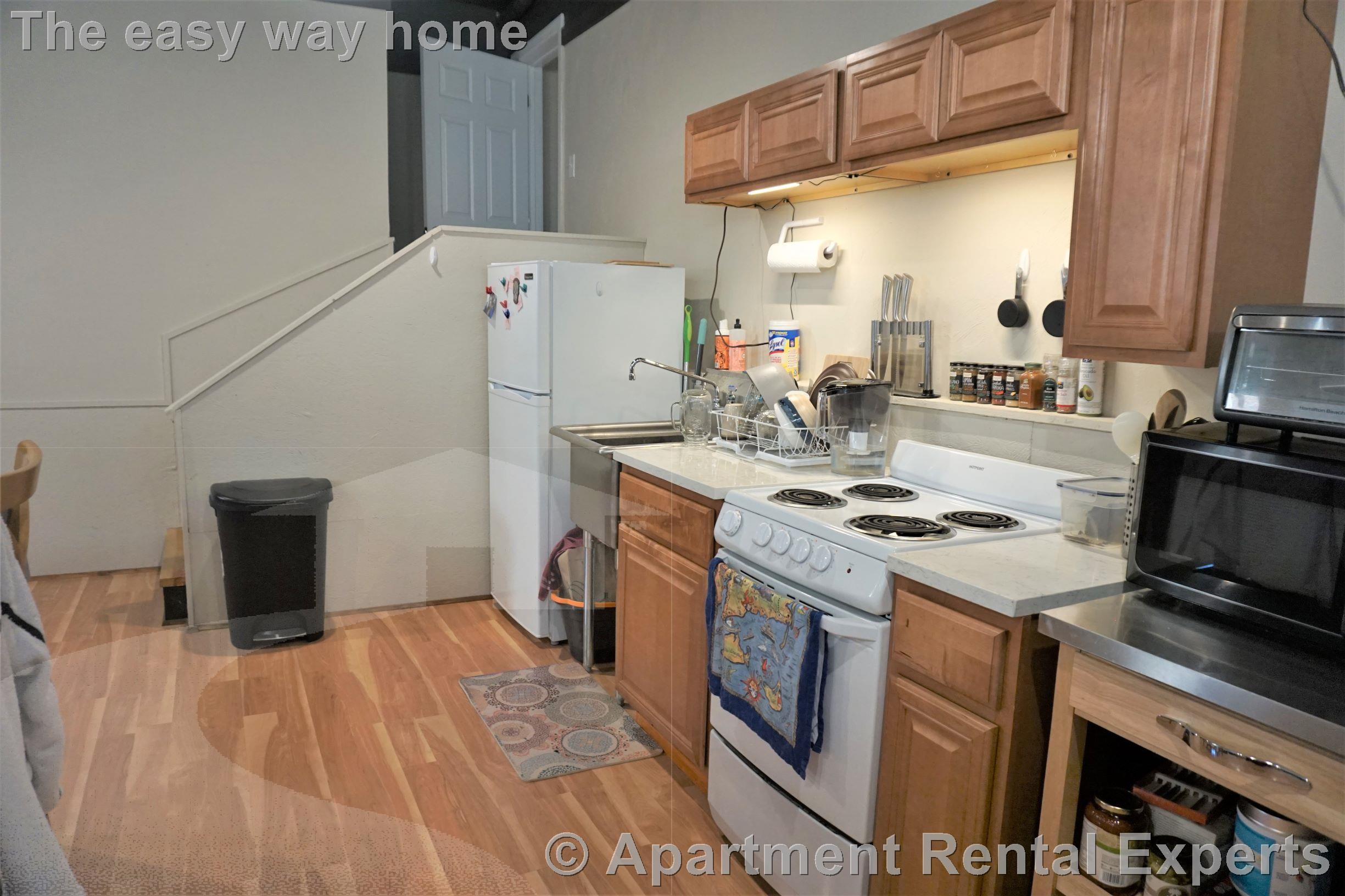 1 bed, 1 bath apartment for rent at 178 Boston Ave Unit B, West Somerville — photo 2 of 11