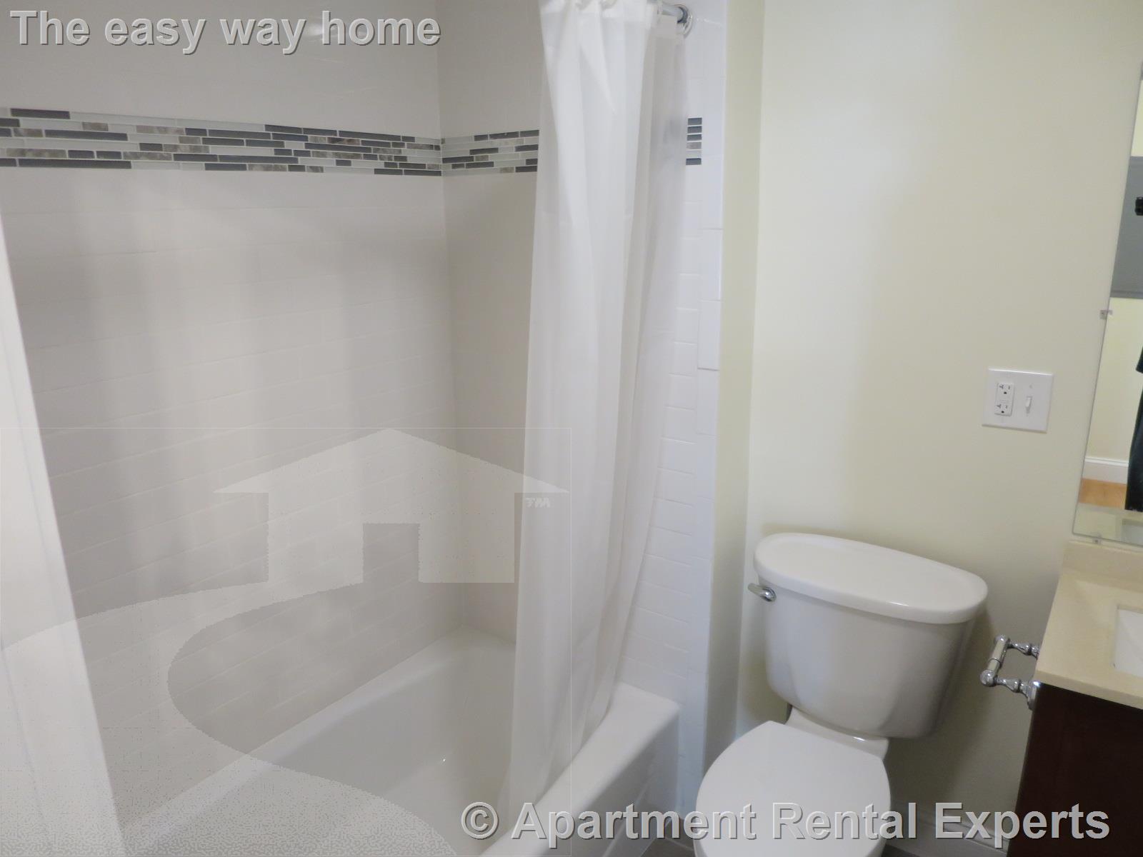 1 bed, 2 bath apartment for rent at 178 Boston Ave Unit Rear, West Somerville — photo 7 of 10