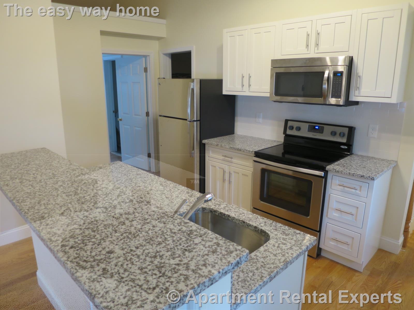 1 bed, 2 bath apartment for rent at 178 Boston Ave Unit Rear, West Somerville — photo 3 of 10