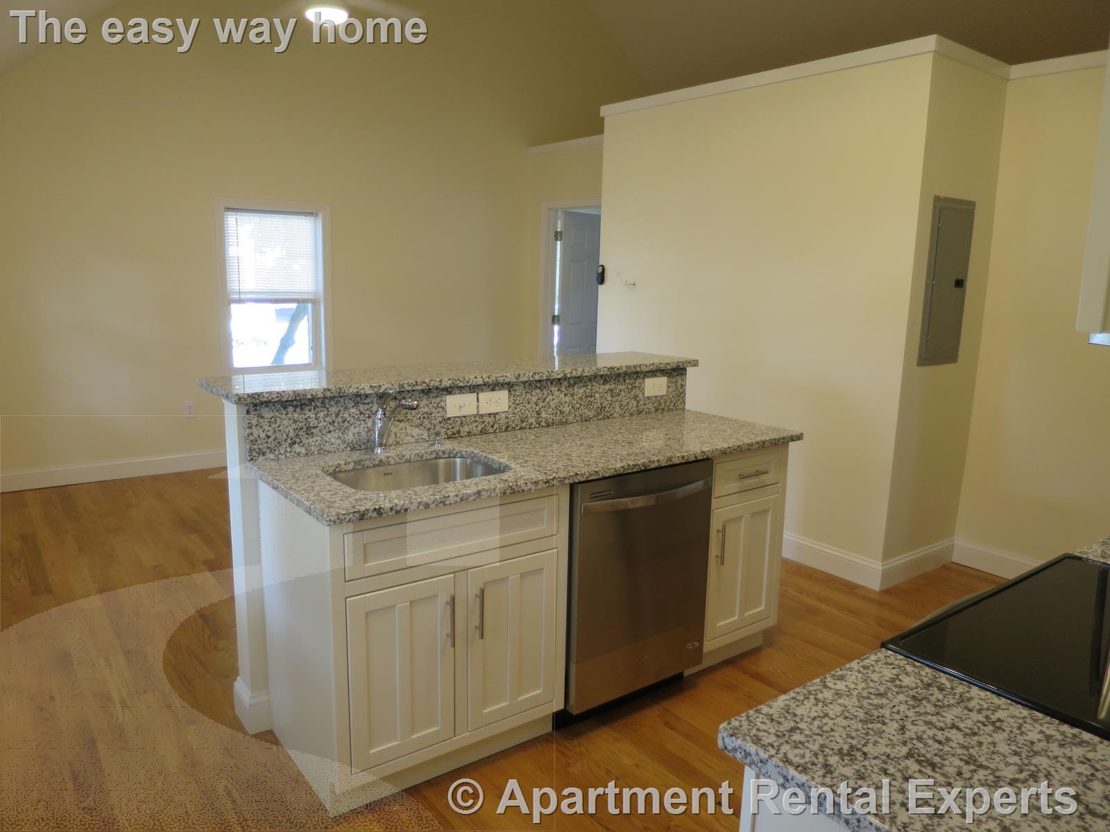 1 bed, 2 bath apartment for rent at 178 Boston Ave Unit Rear, West Somerville — photo 2 of 10