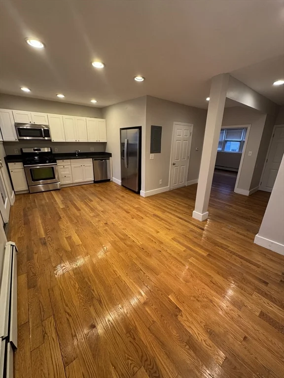 1 bed, 1 bath apartment for rent at 178 Bowen St Unit 1, South Boston — photo 3 of 9