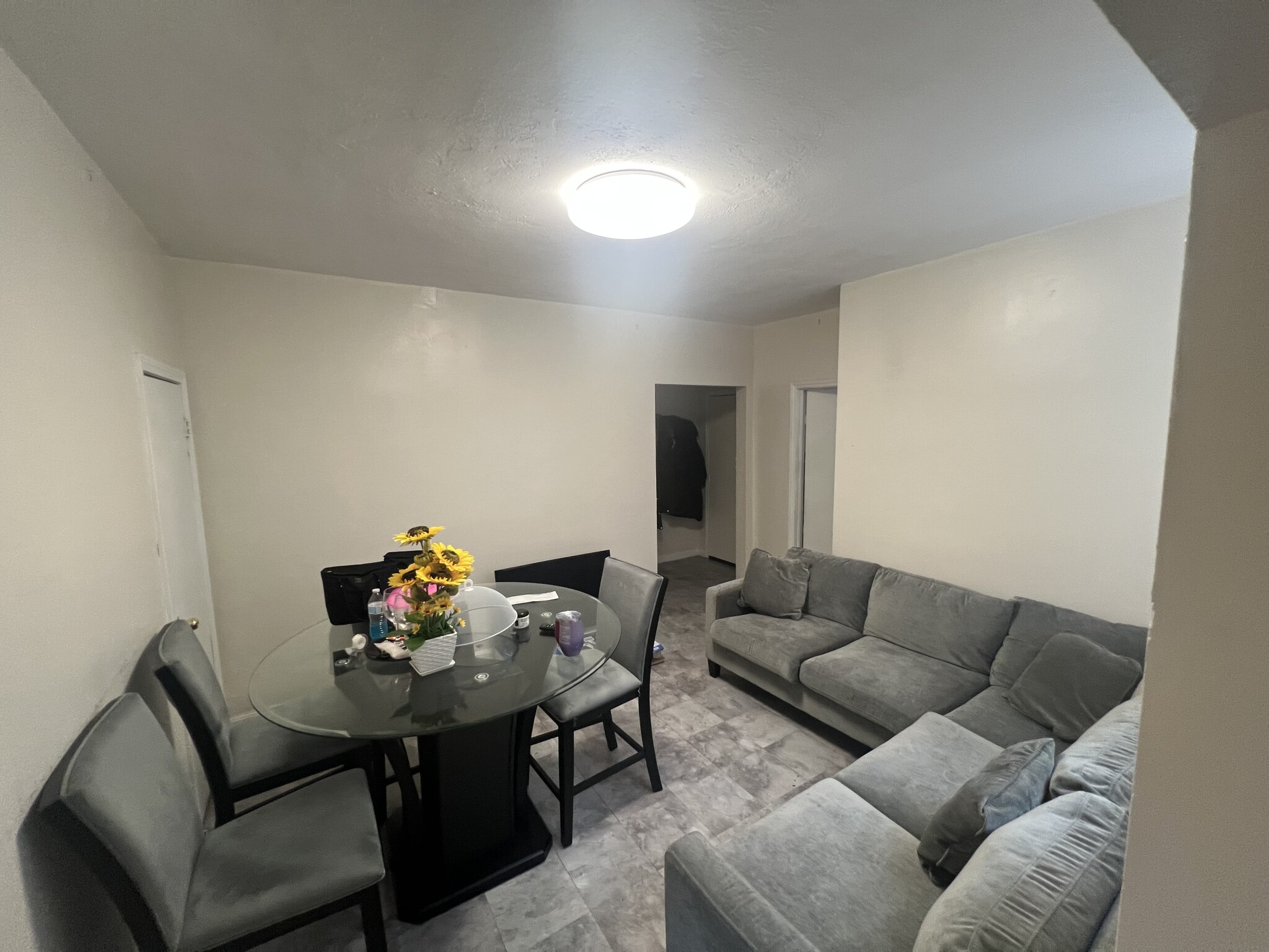 2 bed, 1 bath apartment for rent at 178 Brighton Ave, Allston — photo 3 of 5