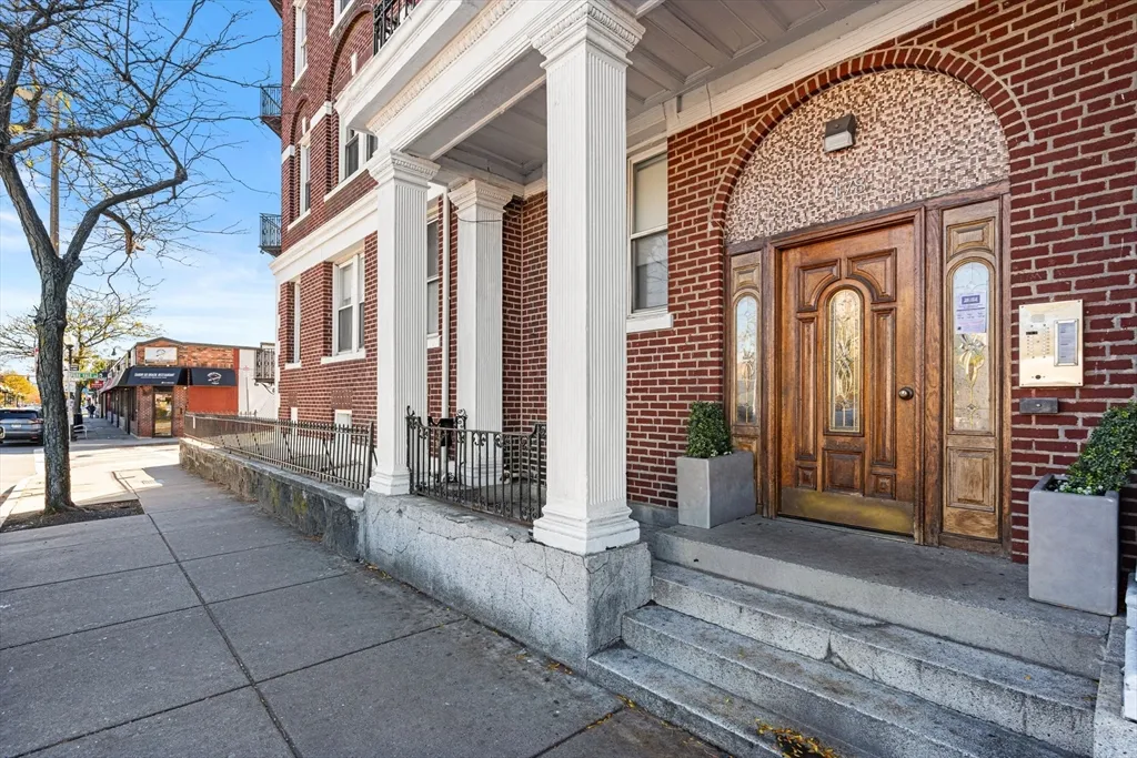 1 bed, 1 bath apartment for rent at 178 Brighton Ave Unit 12, Allston — photo 15 of 19