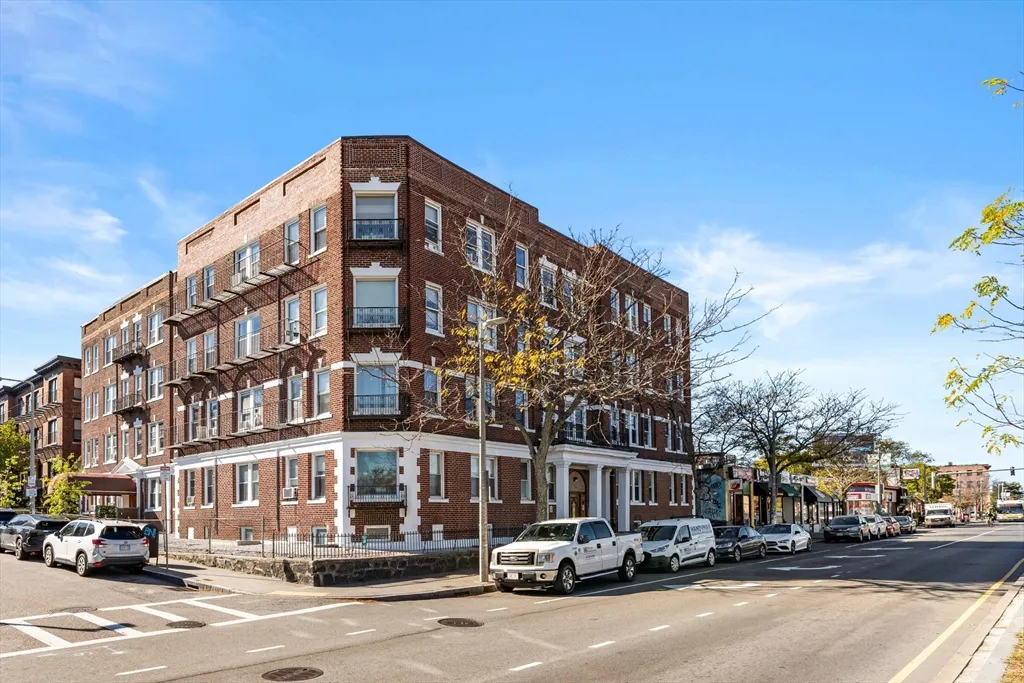 1 bed, 1 bath apartment for rent at 178 Brighton Ave Unit 12, Allston — photo 18 of 19