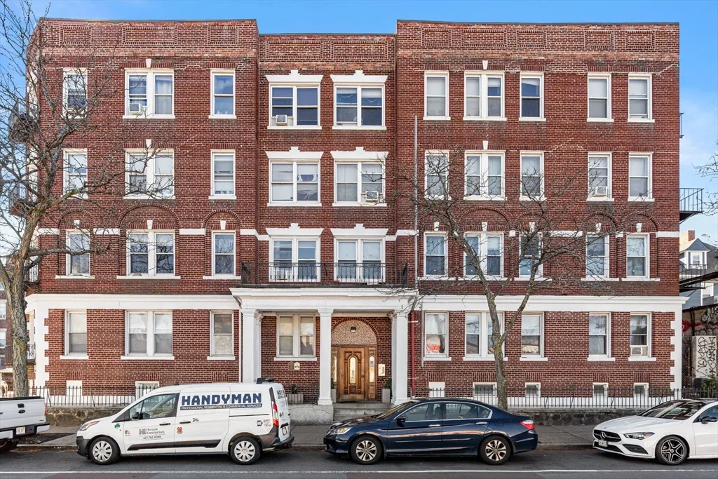 1 bed, 1 bath apartment for rent at 178 Brighton Ave Unit 12, Allston — photo 16 of 19