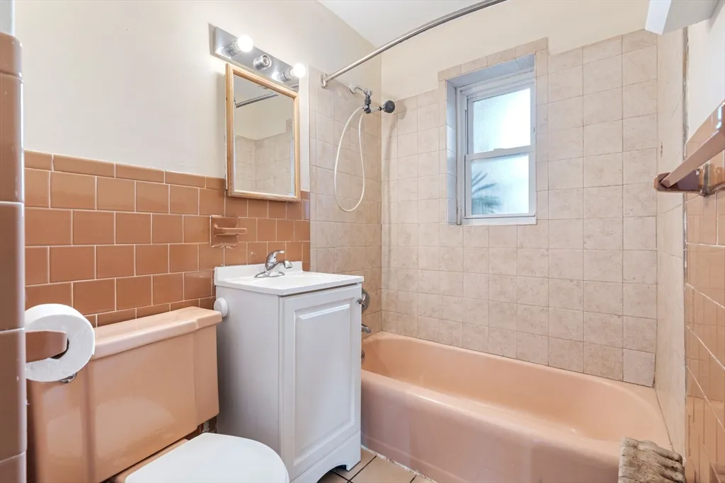 1 bed, 1 bath apartment for rent at 178 Brighton Ave Unit 12, Allston — photo 4 of 19