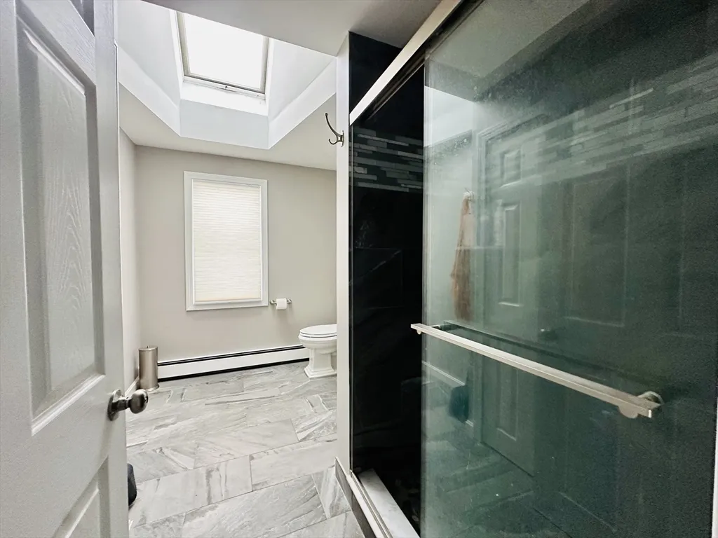 3 bed, 2 bath apartment for rent at 178 Foster Ave, Ocean Bluff — photo 15 of 24